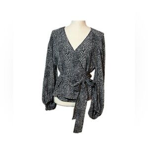 Michael Michael Kors Wrap Blouse Women’s size Small Black/White Snakeskin Print